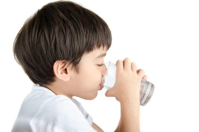 Cách chăm sóc và dinh dưỡng cho trẻ bị ho sau nhiễm COVID-19 - Ảnh 4.