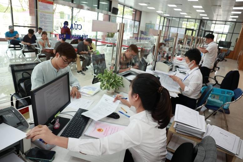 Từ 1/7, sử dụng số định danh cá nhân làm mã định danh hồ sơ điện tử cán bộ, công chức, viên chức- Ảnh 1.